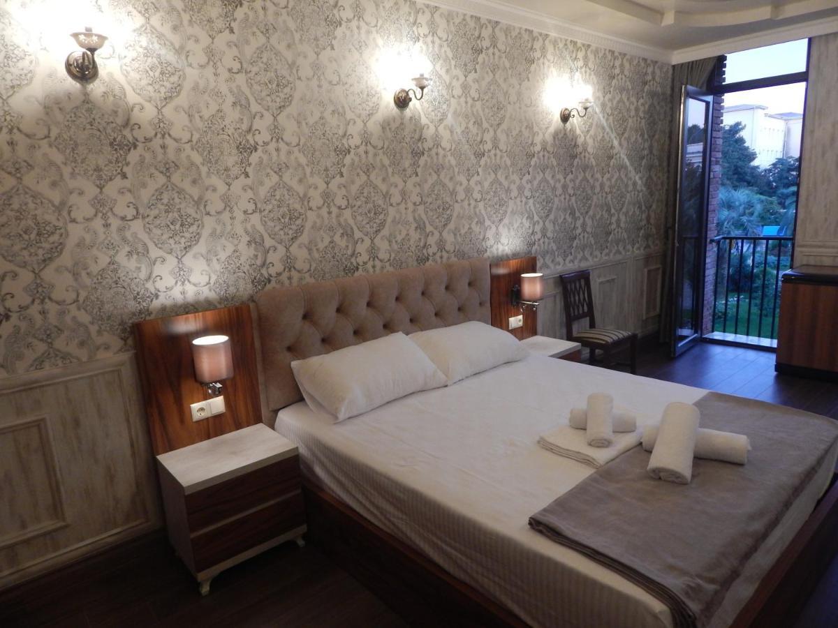 Melini Boutique Hotel Batoemi Buitenkant foto
